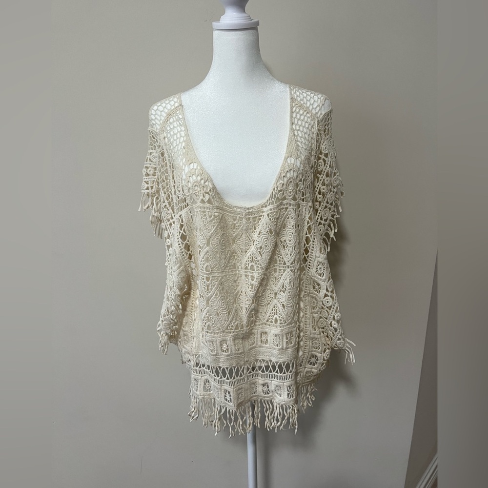 Raga Crocheted Top. Excellent Condition. Size L